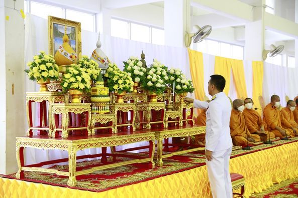 Koh Samui Celebrates the King's Birthday Anniversary with Merit-Making Ceremony