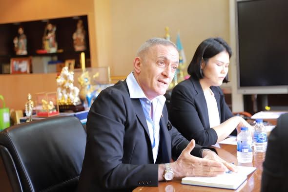 Israeli Ambassador Meets with Samui City Officials to Address Tourist Concerns
